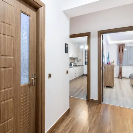 Isaran Apartment *